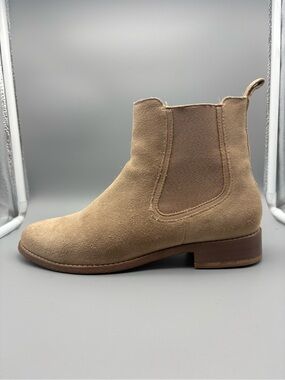 Thursday Boot Company | Dreamer Suede Chelsea Boots - Beige ; Womens 8.5